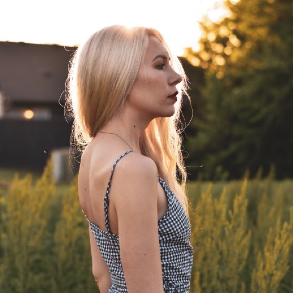 Meet your Posher, Skye - Picture 5 of 7